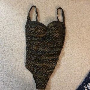 Bathing suit - Nip Tuck Swim - size 10